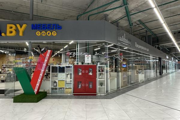 Цельностеклянные торговые перегородки ТП-2-1