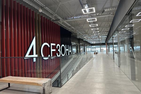 Цельностеклянные торговые перегородки ТП-3